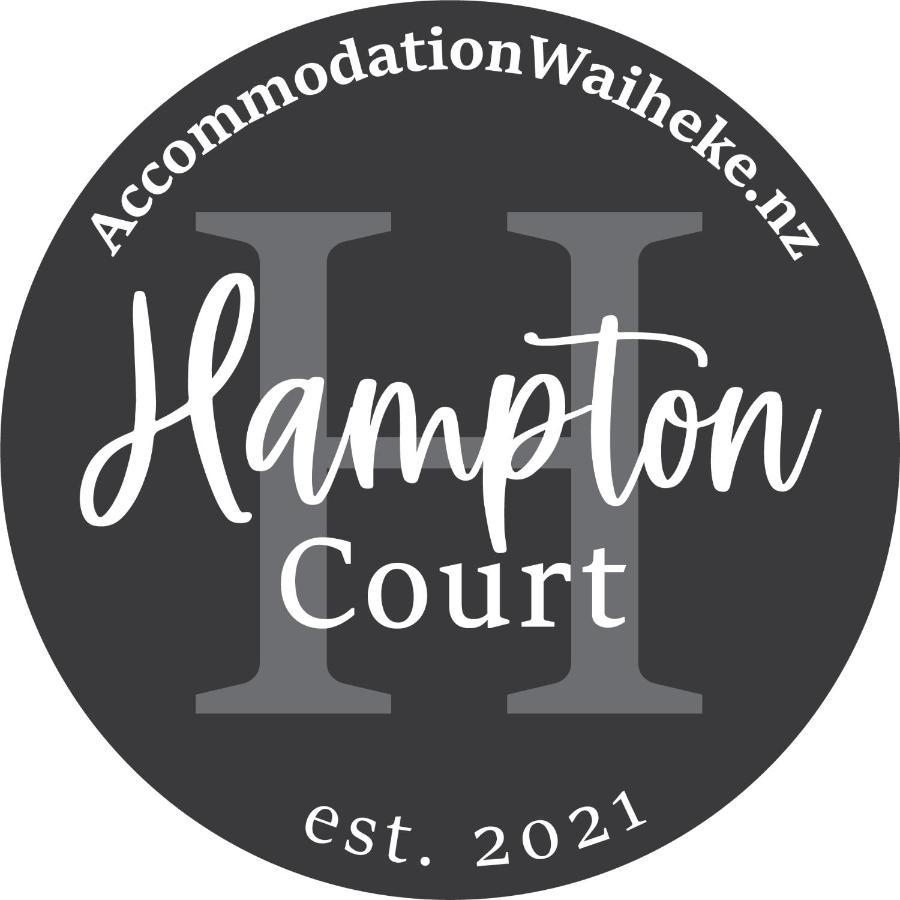Hampton Court Hotel Oneroa Exterior photo